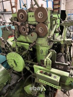 Machine à ressorts de lit Bonnell x deux 4 000 £ + TVA
