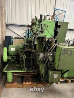 Machine à ressorts de lit Bonnell x deux 4 000 £ + TVA