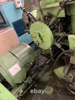 Machine à ressorts de lit Bonnell x deux 4 000 £ + TVA