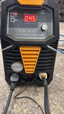 Machine de découpe plasma 1500/3000 incluant source 65A 2 500 £ + TVA Monophasé